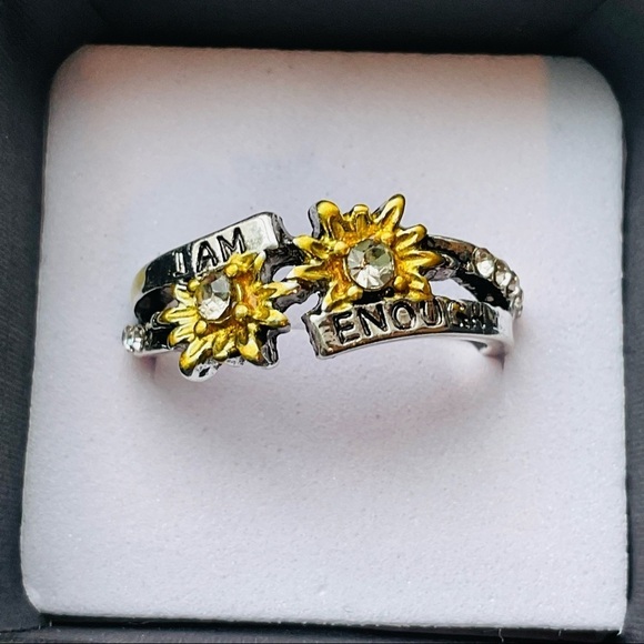 Woman's Size 7 925 Sterling Silver Sunflower Ring With Stylish Rhinestones - Picture 6 of 9